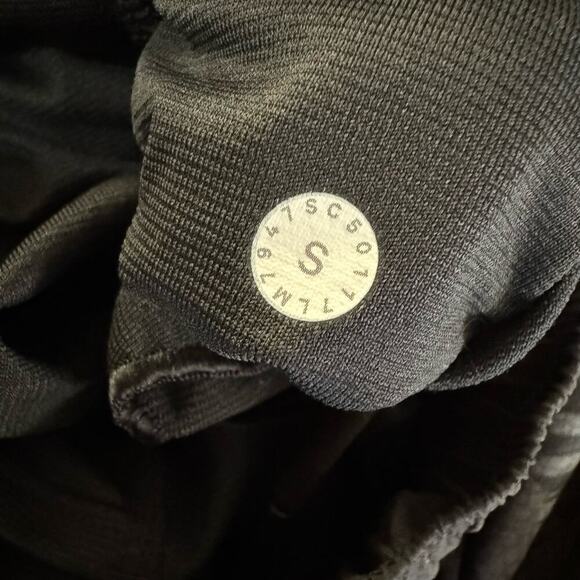 Lululemon Surge Short 7” Brief Lined Camo Black Men’s Activewear Size Small - Picture 7 of 7